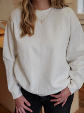 Load image into Gallery viewer, Levi's® Everyday Sweatshirt