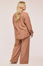 Load image into Gallery viewer, Ozzy Button Up