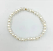 Load image into Gallery viewer, Fresh Water Pearl Bracelet Acorn Home + Apparel