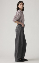 Load image into Gallery viewer, Levi's® Cinch Barrel