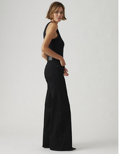 Load image into Gallery viewer, Levi's® 318 Shaping Wide Leg