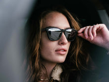 Load image into Gallery viewer, GoWood Classic Sunglasses