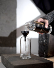 Load image into Gallery viewer, Everlasting Candle Pristine Oil Acorn Home + Apparel