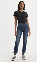Load image into Gallery viewer, Levi&#39;s® Wedgie Straight
